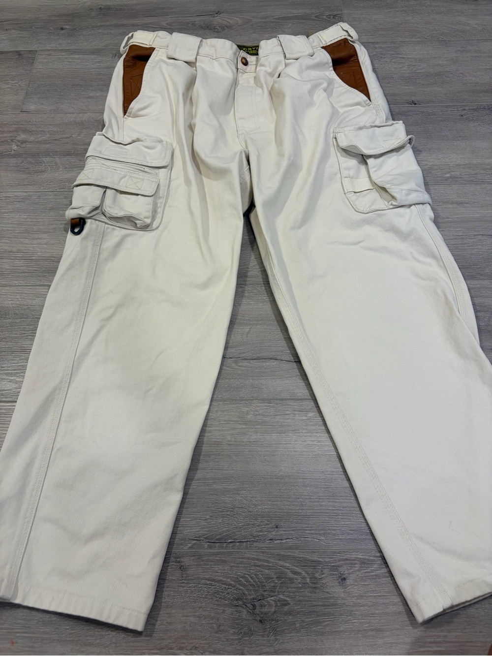 Orvis Men’s cream Cargo Pants with Utility Pockets